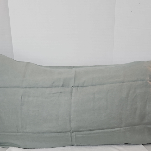 Casaluna Sage Green Soft Linen Queen Pillowcase Set - Picture 1 of 7